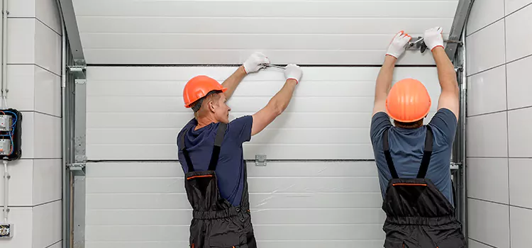 Choose Us for Your Garage Door Needs in Maplewood
